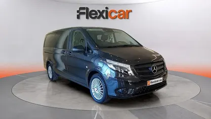Usado Mercedes Vito 136 CV (100 kW) 2021 Negro Van