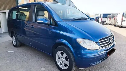 Usado Mercedes Viano 150 HP (110 kW) 2007 Azul Monovolume