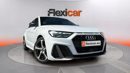 Käytetty Audi A1 Premium 110 HP (80 kW) 2022 Valkoinen Katumaasturi