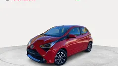 Usado 2021 Toyota Aygo X-play Utilitario | 11.590 € (Precio justo)