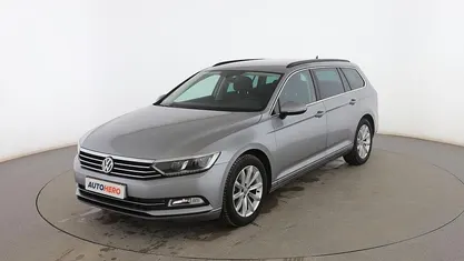 Gris Usado 2017 VW Passat Advance Familiar | 17.799 € (Precio justo)