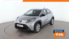 Gris Usado 2023 Toyota Aygo Play Utilitario | 16.999 € (Precio justo)