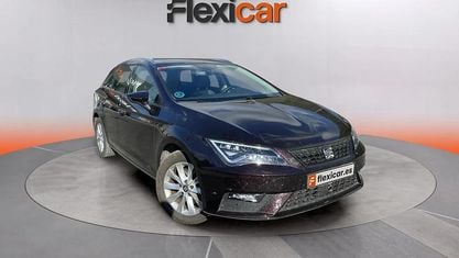 Käytetty Seat Leon ST Style 116 HP (85 kW) 2019 Punainen Farmari