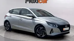 Gris Usado 2021 Hyundai i20 Berlina | 13.990 € (Precio justo)
