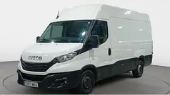 Blanco Usado 2023 Iveco Daily Berlina | 26.810 € (Precio justo)