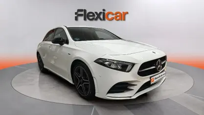 Usado Mercedes A180 116 CV (85 kW) 2022 Blanco Berlina