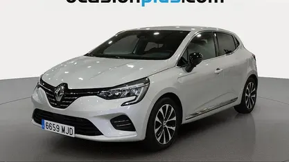 Usado Renault Clio V Techno 140 CV (102 kW) 2023 Gris Utilitario