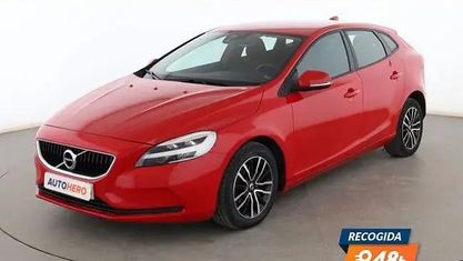 Occasion Volvo V40 Momentum 122 PK (89 kW) 2017 Rood Stationwagen
