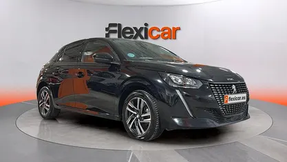 Usado Peugeot 208 Allure 101 CV (74 kW) 2022 Negro Utilitario