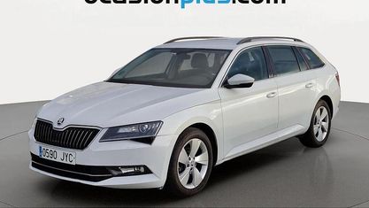 Używany Skoda Superb Ambition 150 KM (110 kW) 2017 Biały Kombi