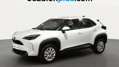 Usado 2025 Toyota Yaris Cross Business Edition SUV | 24.082 € (Precio justo)