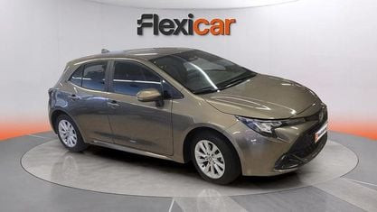 Begagnad Toyota Corolla Active 140 HK (102 kW) 2024 Brun Sedan