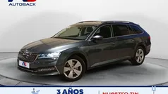 Gris Usado 2020 Skoda Superb SportLine Familiar | 18.650 € (Precio justo)