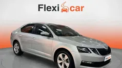Negro Usado 2019 Skoda Octavia Ambition Berlina | 12.990 € (Buen precio)