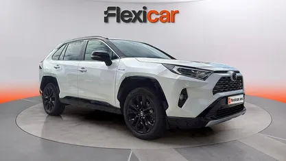 Usado Toyota RAV4 Hybrid Style 218 CV (160 kW) 2021 Blanco SUV