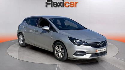 Usado Opel Astra 110 CV (80 kW) 2020 Azul Berlina