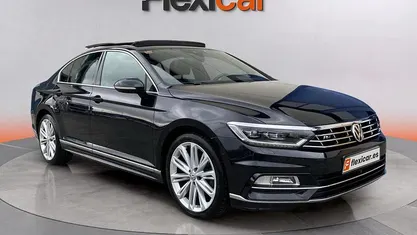 Usado VW Passat Advance 190 CV (139 kW) 2017 Negro Berlina