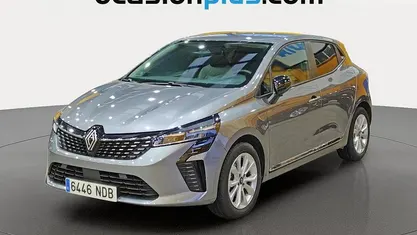 Gris Usado 2025 Renault Clio V Evolution Utilitario | 17.228 € (Precio justo)