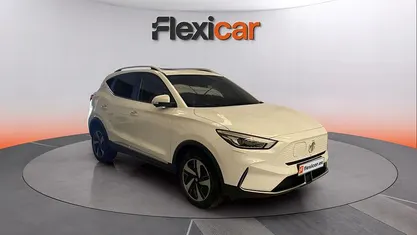 Usado MG ZS Luxury 114 kW (156 CV) 2023 Blanco Berlina