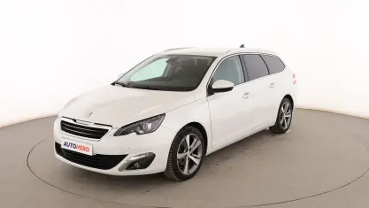 Usado Peugeot 308 Allure 120 CV (88 kW) 2016 Blanco Familiar