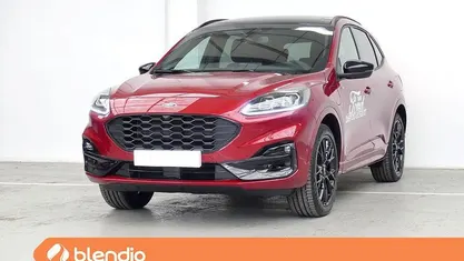 Rojo Usado 2023 Ford Kuga ST-Line X SUV | 39.900 €