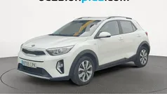 Usado 2021 Kia Stonic SUV | 12.273 € (Buen precio)