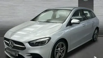 Usado Mercedes B200 AMG line 150 CV (110 kW) 2024 Plata hightech Utilitario