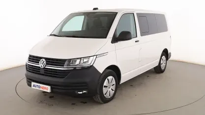Usado VW Caravelle Trendline 150 CV (110 kW) 2023 Blanco Van