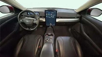Usado Ford Mustang Mach-E 216 kW (294 CV) 2022 Rojo SUV