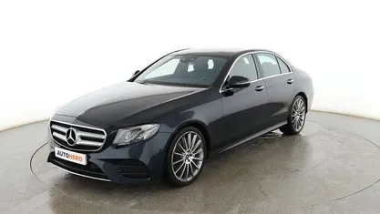 Usado Mercedes E220 AMG line 195 CV (143 kW) 2018 Verde Berlina