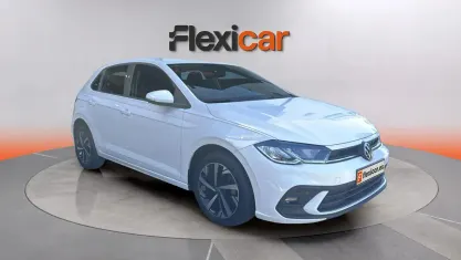 Usado VW Polo Life 95 CV (69 kW) 2022 Blanco Utilitario