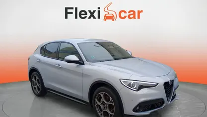 Usado Alfa Romeo Stelvio Sprint 190 CV (139 kW) 2022 Gris SUV
