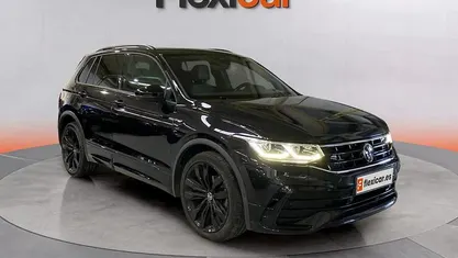 Negro Usado 2023 VW Tiguan R-line SUV | 33.490 € (Precio justo)