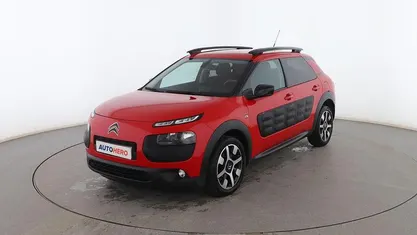 Rojo Usado 2015 Citroën C4 PureTech SUV | 7799 € (Precio justo)