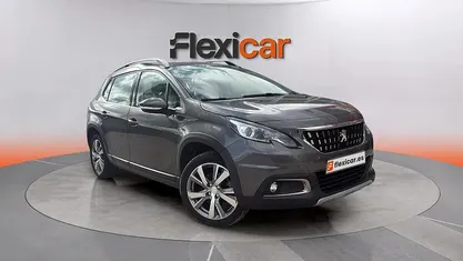 Usado Peugeot 2008 Allure 110 CV (80 kW) 2018 SUV
