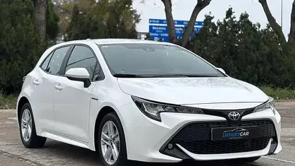 Begagnad Toyota Corolla Active 122 HK (89 kW) 2020 Vit Sedan