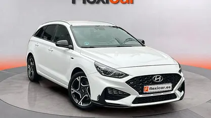Usado Hyundai i30 N Line 120 CV (88 kW) 2023 Berlina