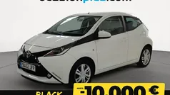 Blanco Usado 2015 Toyota Aygo Business Edition Utilitario | 8990 € (Precio justo)