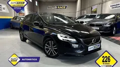Negro Usado 2019 Volvo V40 Momentum Familiar | 15.900 € (Precio justo)