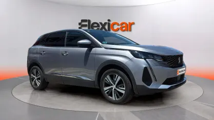 Usado Peugeot 3008 Active 131 CV (96 kW) 2021 Gris SUV