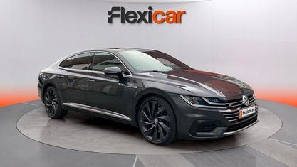 Używany VW Arteon R-line 239 KM (175 kW) 2018 Czarny Coupe