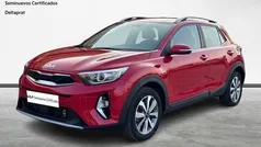 Rojo Usado 2024 Kia Stonic SUV | 20.250 € (Precio justo)