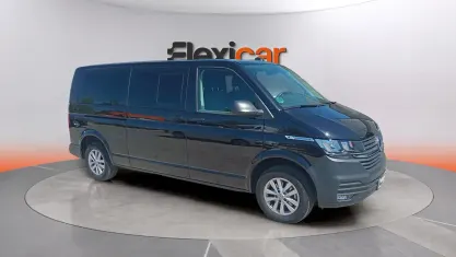 Usado VW Caravelle 150 CV (110 kW) 2024 Negro Van