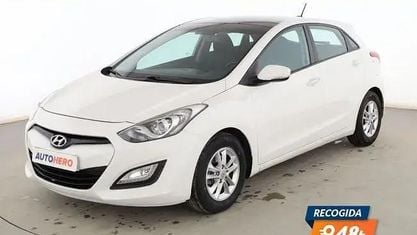 Käytetty Hyundai i30 100 HP (73 kW) 2014 Valkoinen Sedan