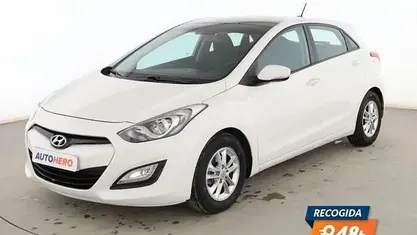 Usado Hyundai i30 100 HP (73 kW) 2014 Branco Sedan