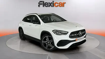 Usado Mercedes GLA200 150 CV (110 kW) 2020 Blanco SUV