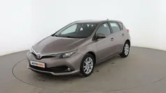 Usado 2015 Toyota Auris Active Berlina | 11.199 € (Precio justo)