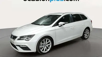 Usado Seat Leon FR 150 CV (110 kW) 2019 Blanco Monovolumen