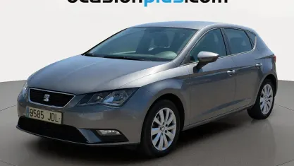 Usado Seat Leon Reference 105 CV (77 kW) 2015 Gris Utilitario