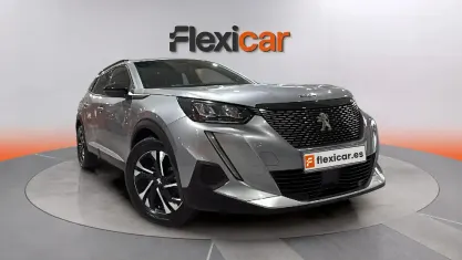 Usado Peugeot 2008 Allure 131 CV (96 kW) 2023 Gris SUV